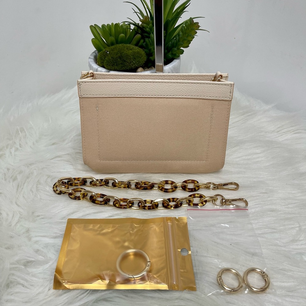 🔥SOLD 🔥Toiletry 19 Brandnew w/ Regular Inserts w/ chain - Picture 15 of 15